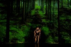 FARAEKOTO Direction artistique et choregraphie Severine Bidaud, Aide chorégraphie Joelle Iffrig, Textes et conseils dramaturgiques Marion Aubert, Costumes Alice Touvet, Musiques originales Natyve, Lumieres Esteban Loirat, Video Pascal Minet, Maison des Arts de Creteil le 4 fevrier 2022.
Interpretes : Sandra Geco et Giovanni Leocadie
(photo by Patrick Berger)