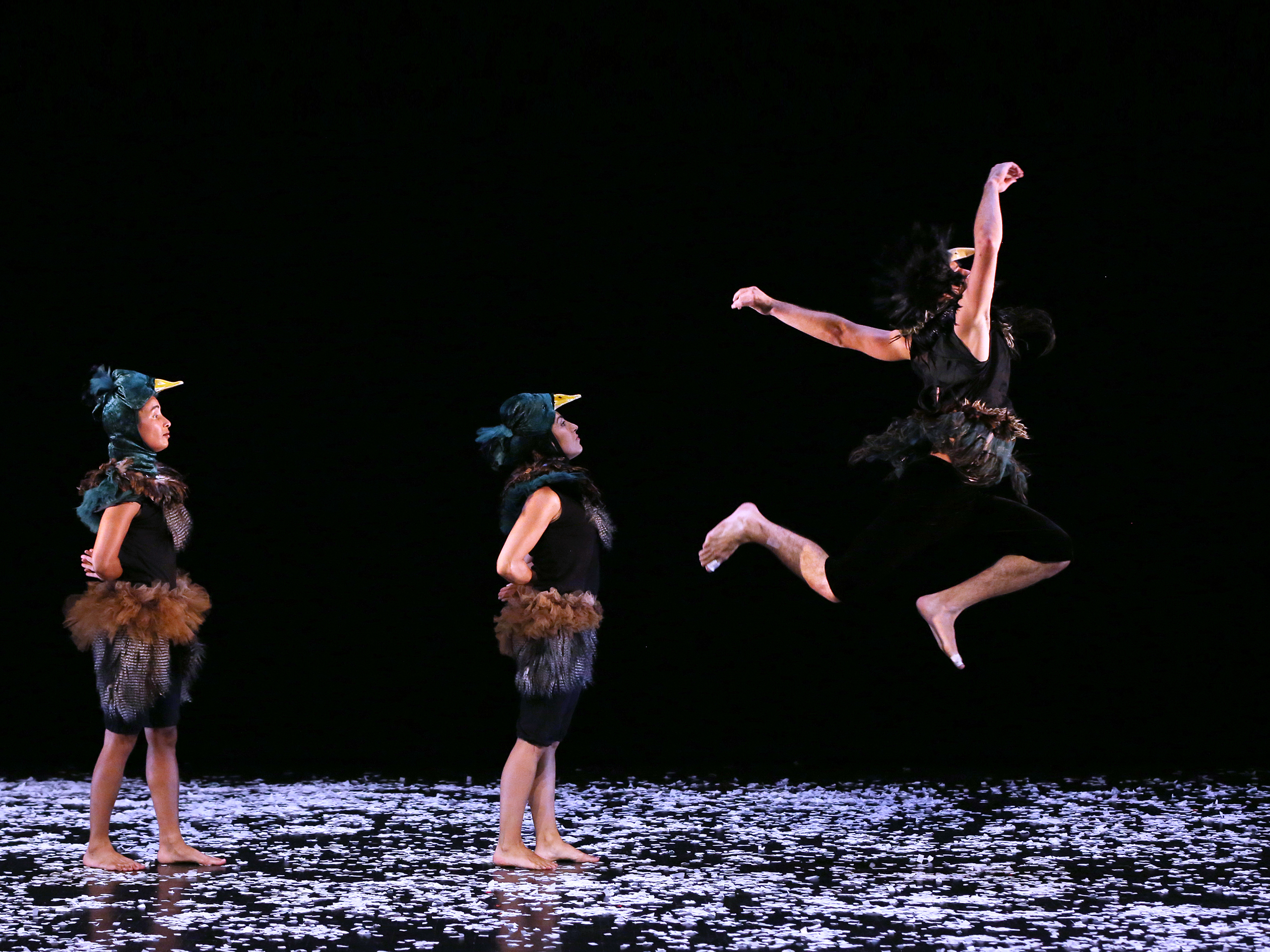 « Dis, à quoi tu danses ? »