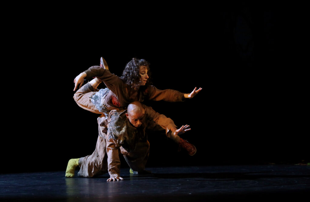 6e Dimension - Compagnie de Danses urbaines - Faraëkoto